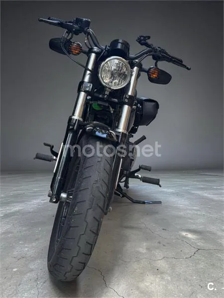 Harley-Davidson Sportster Forty-Eight – Vista 10