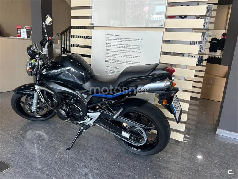 Yamaha FZ6 – Vista 4