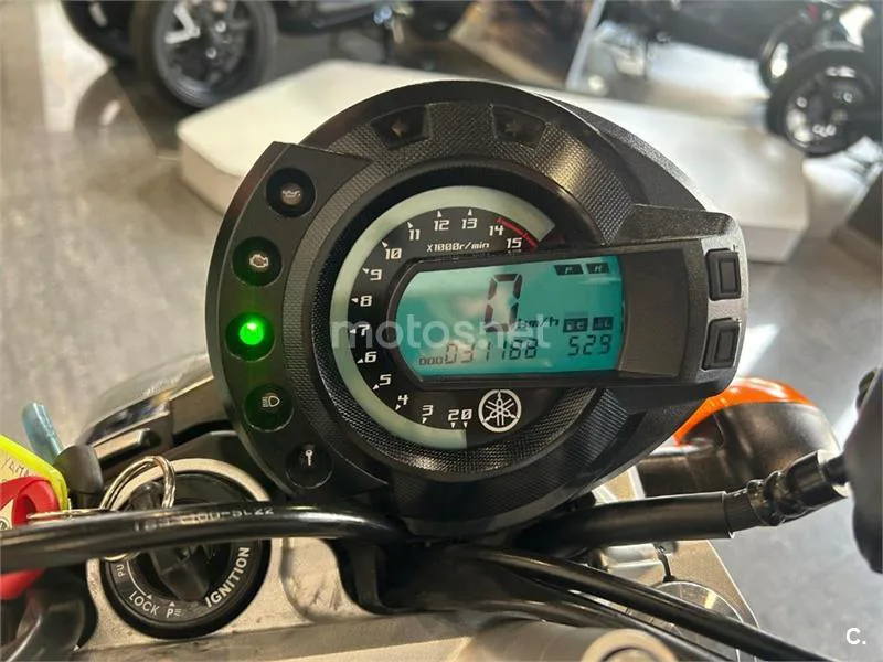 Yamaha FZ6 – Vista 10