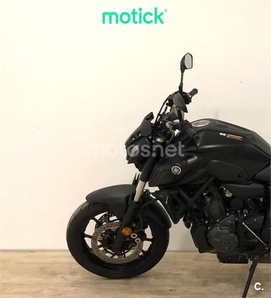 Yamaha MT-07 – Vista 7