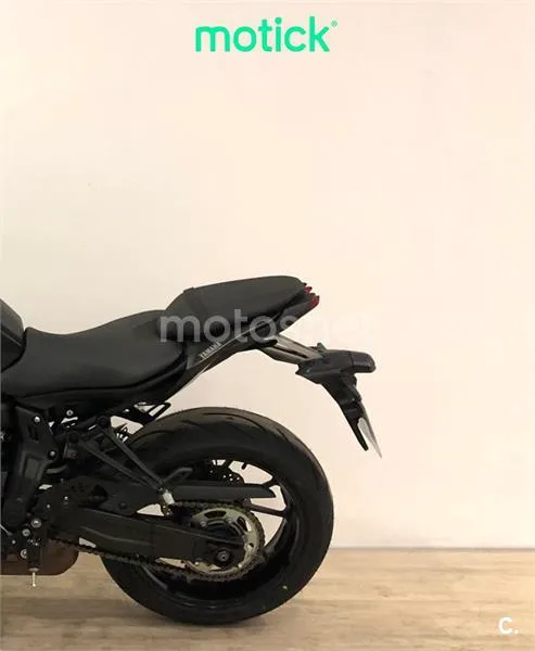 Yamaha MT-07 – Vista 8