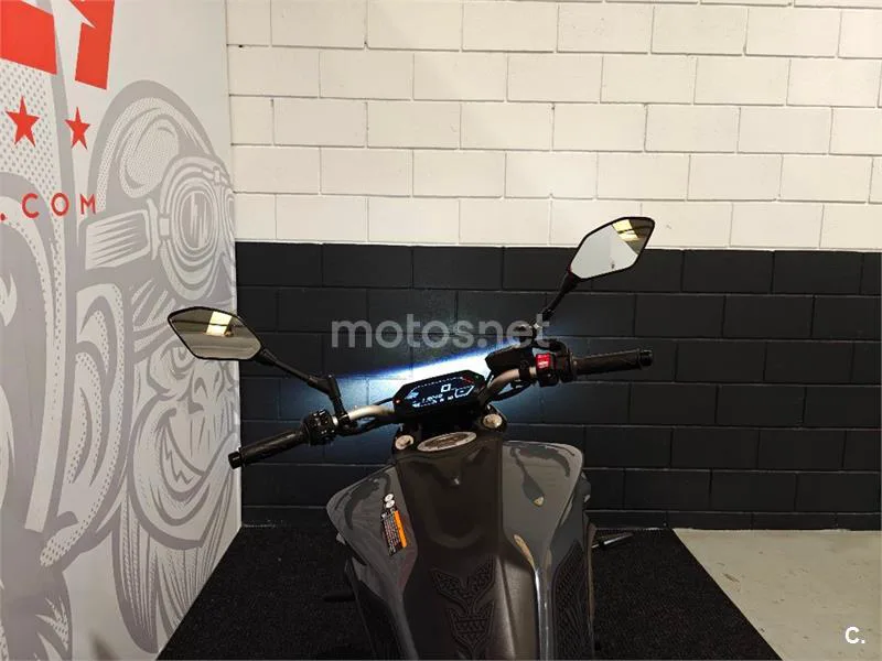 Yamaha MT-07 – Vista 7