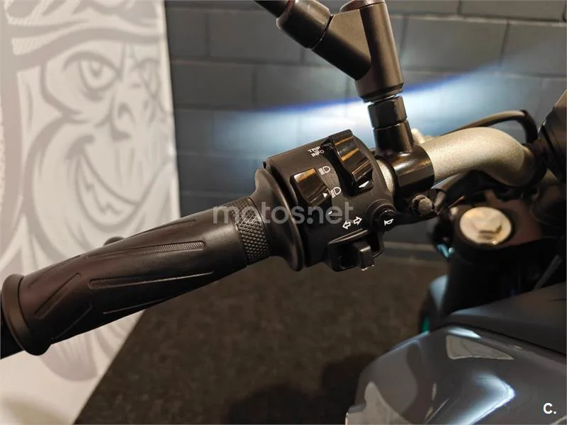 Yamaha MT-07 – Vista 9