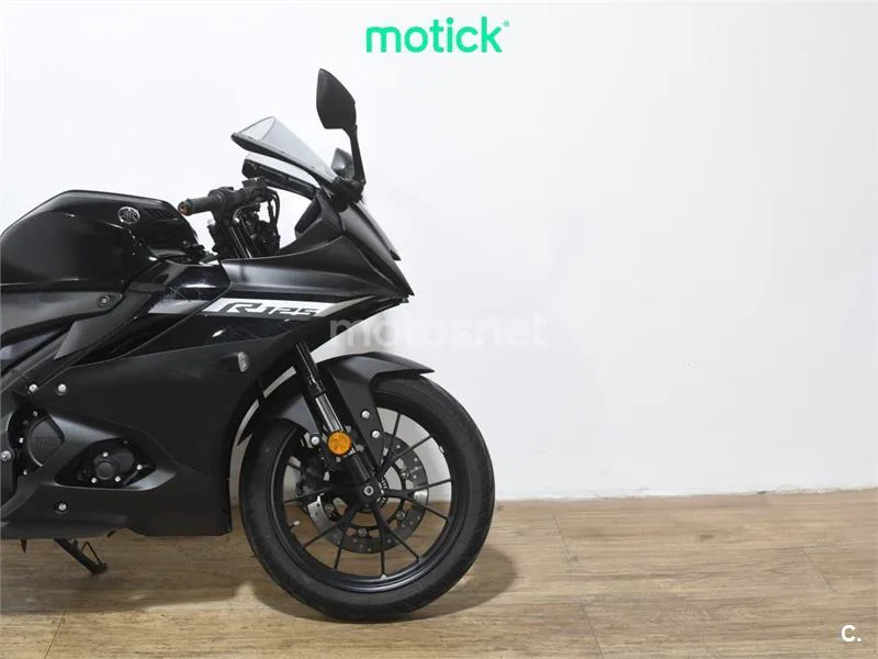 Yamaha R125 – Vista 4
