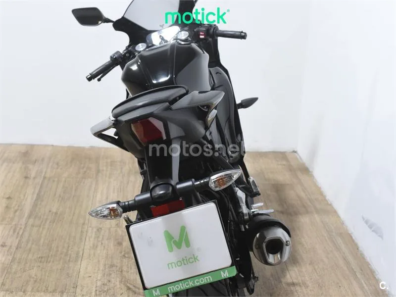 Yamaha R125 – Vista 10