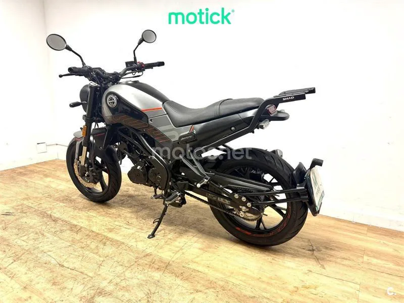 Benelli Leoncino 125 – Vista 10