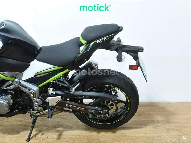 Kawasaki Z900 – Vista 7