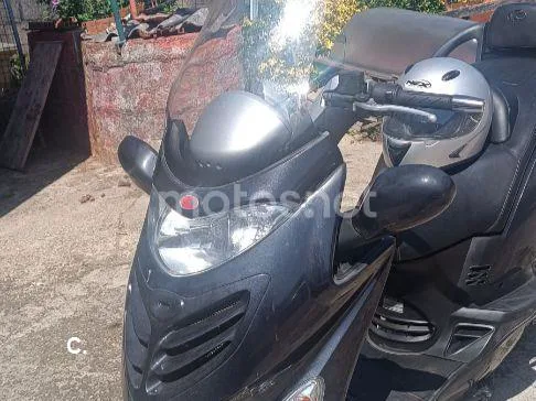 Kymco Grand Dink 125 – Vista 7