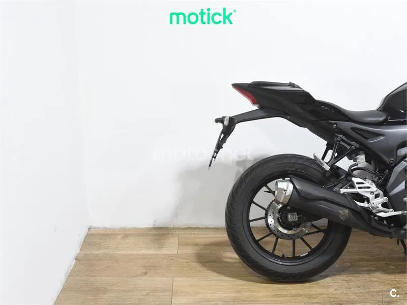 Yamaha R125 – Vista 3
