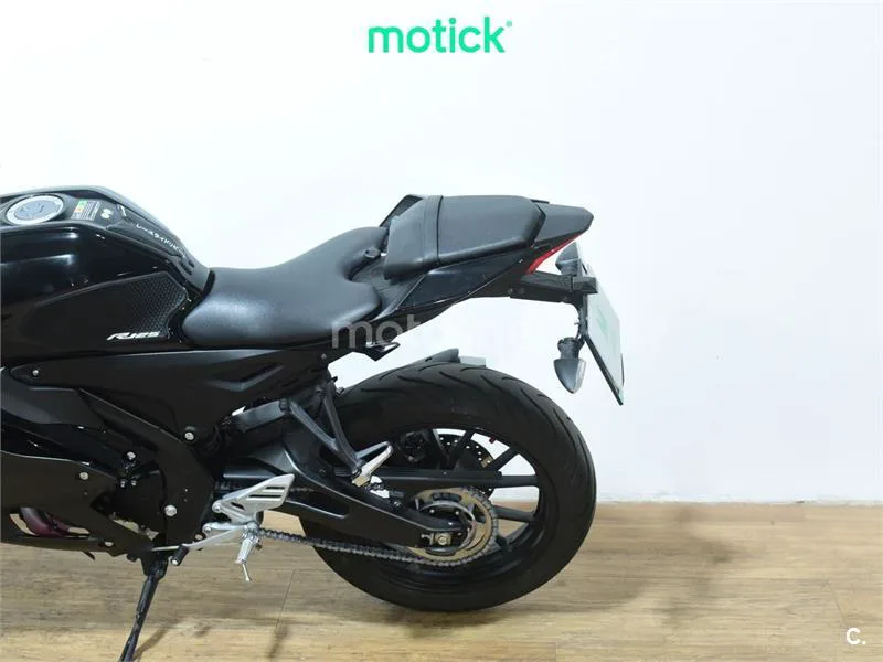 Yamaha R125 – Vista 9