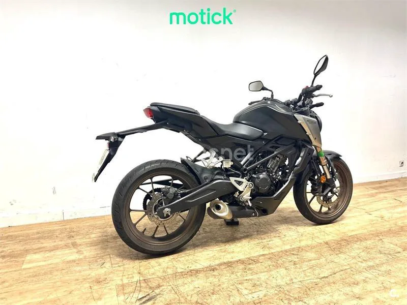 Honda CB 125 R – Vista 10