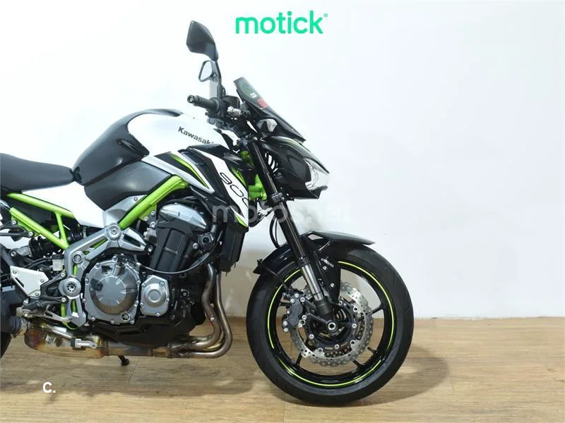Kawasaki Z900 – Vista 4