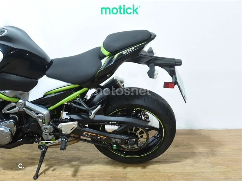 Kawasaki Z900 – Vista 7