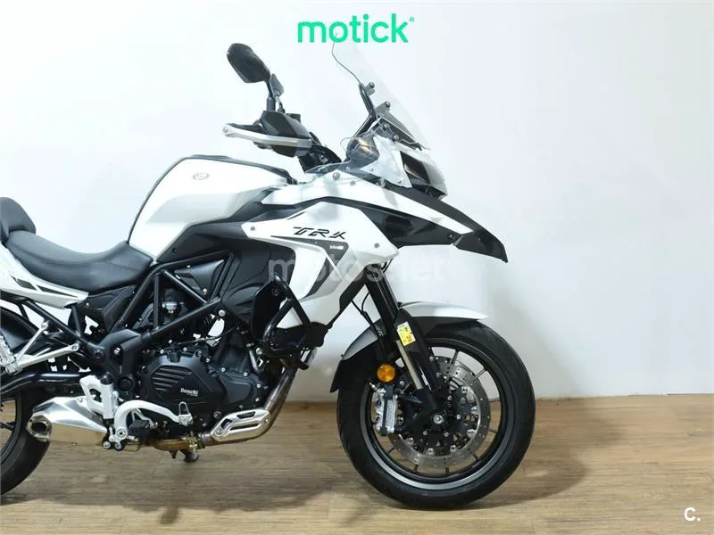 Benelli TRK 502 – Vista 4