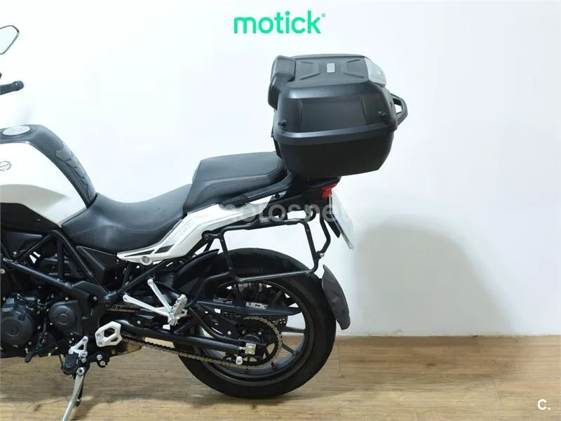 Benelli TRK 502 – Vista 9
