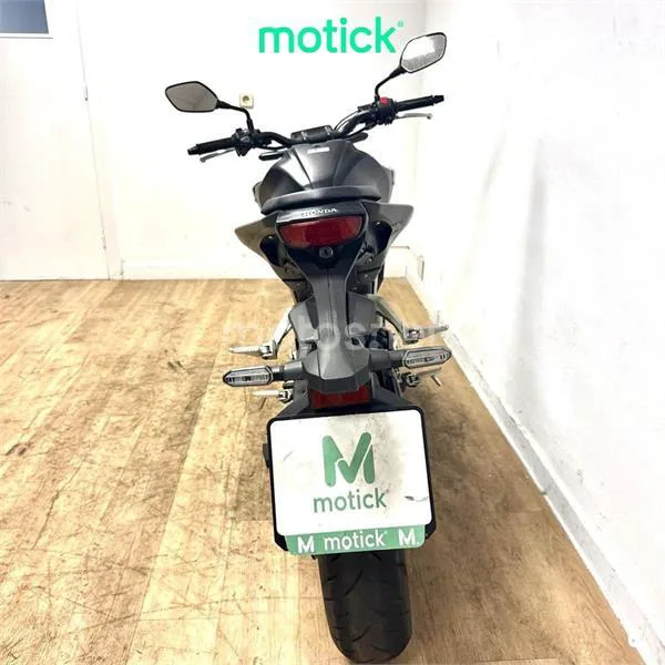 Honda CB 125 R – Vista 11