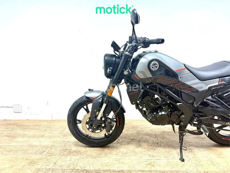 Benelli Leoncino 125 – Vista 7