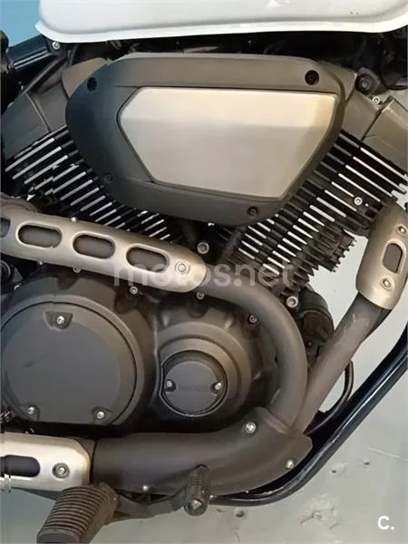 Yamaha XV 950 Racer – Vista 3