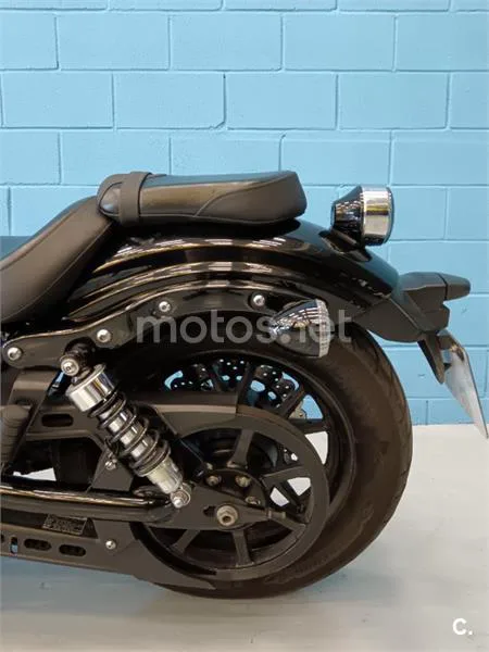 Yamaha XV 950 Racer – Vista 8