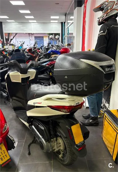 Aprilia SXR 50 – Vista 3