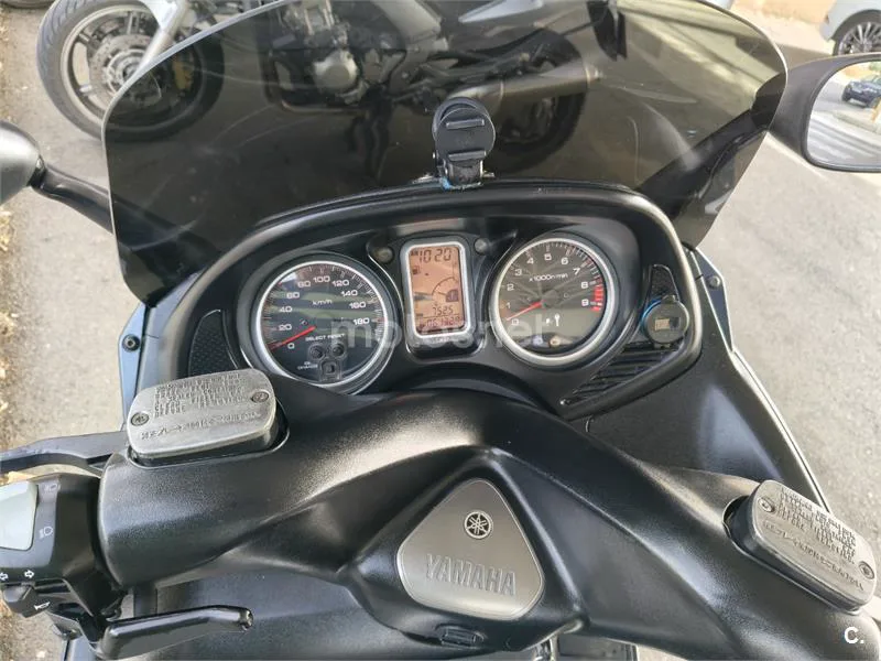 Yamaha TMAX 500 - Vista 10