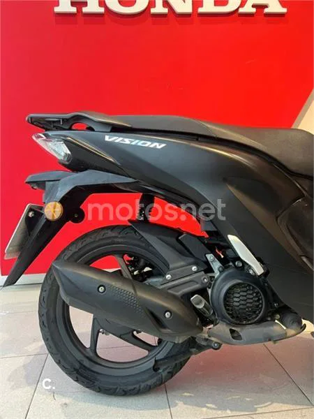 Honda Vision 110 – Vista 5