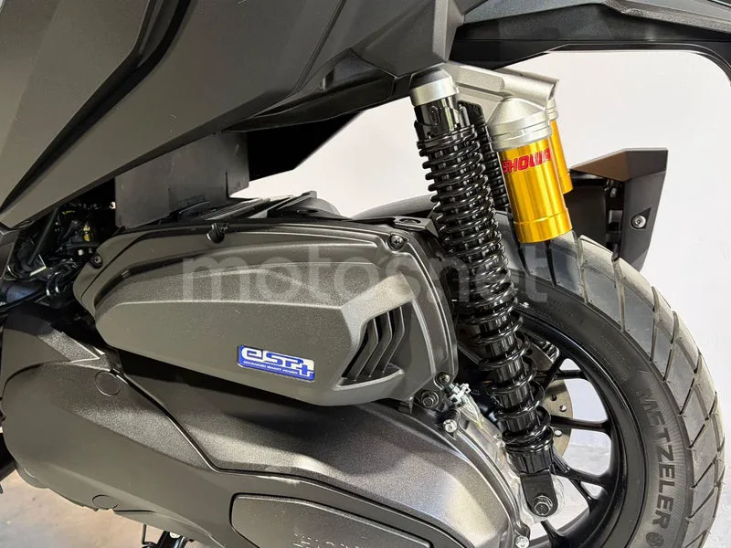 Honda ADV 350 – Vista 5