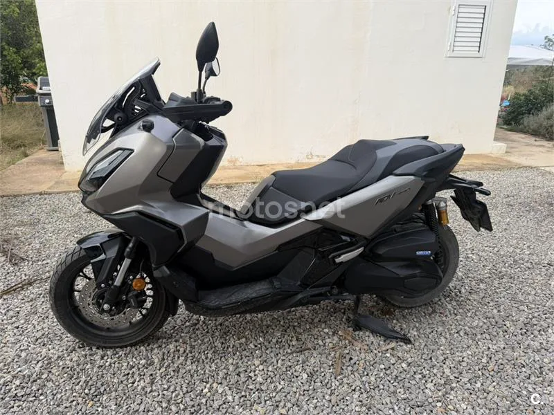 Honda ADV350 - Vista 3