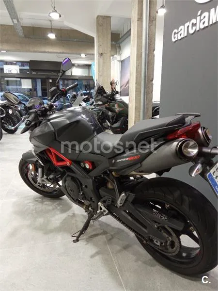 Aprilia Shiver 900 – Vista 3
