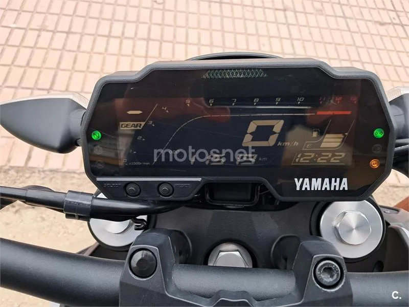 Yamaha MT-125 – Vista 4