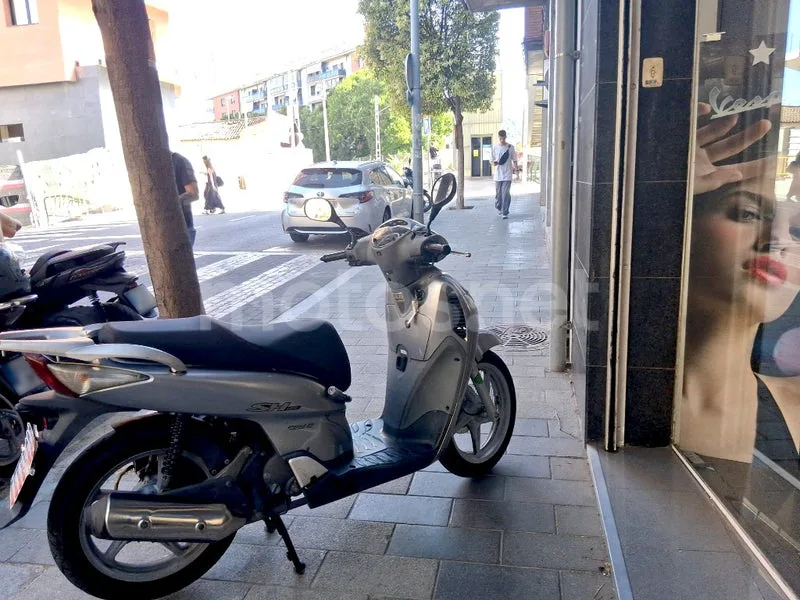 Honda SH125i 1350 € 2005 Barcelona - 2