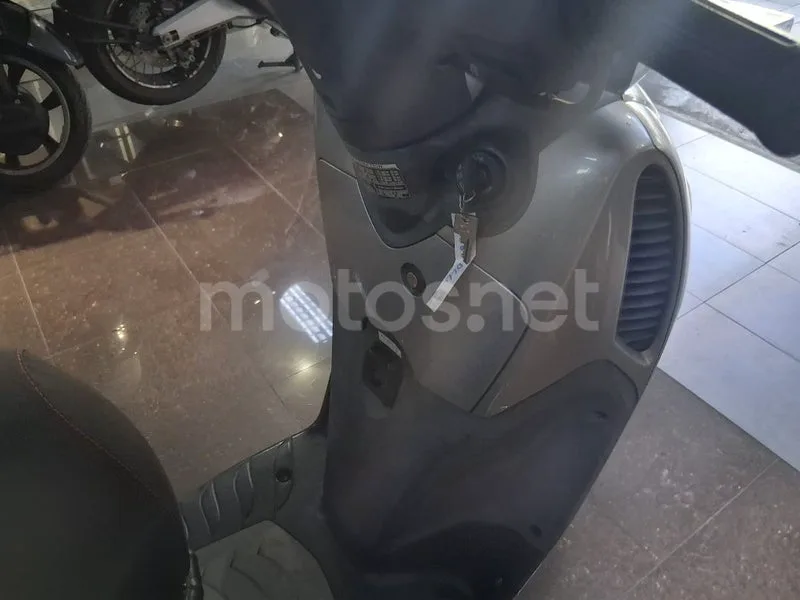 Honda SH125i - Vista 15