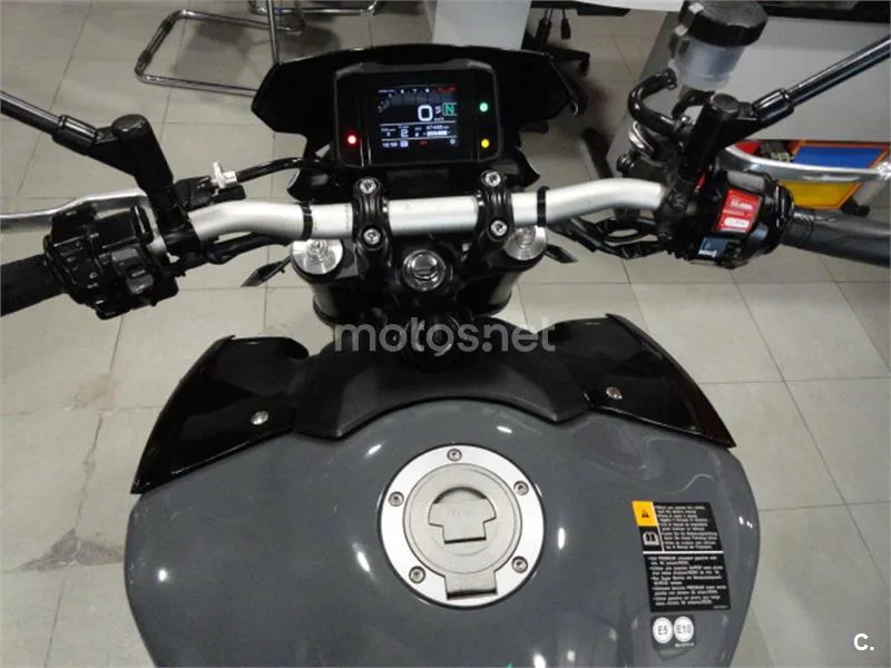 Yamaha MT-09 – Vista 9