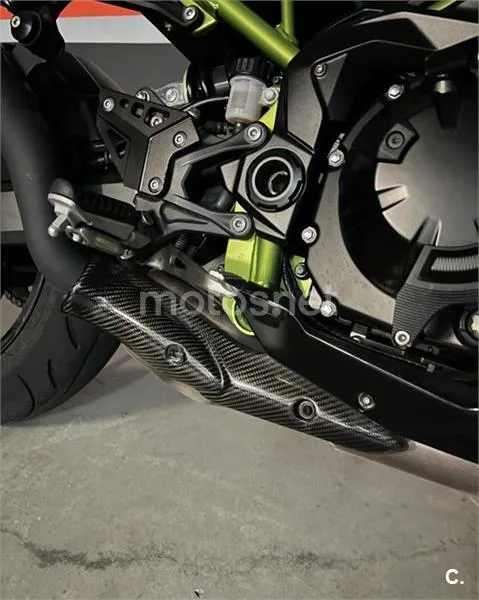 Kawasaki Z900 – Vista 6