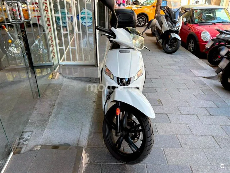 Peugeot Tweet 125 – Vista 5