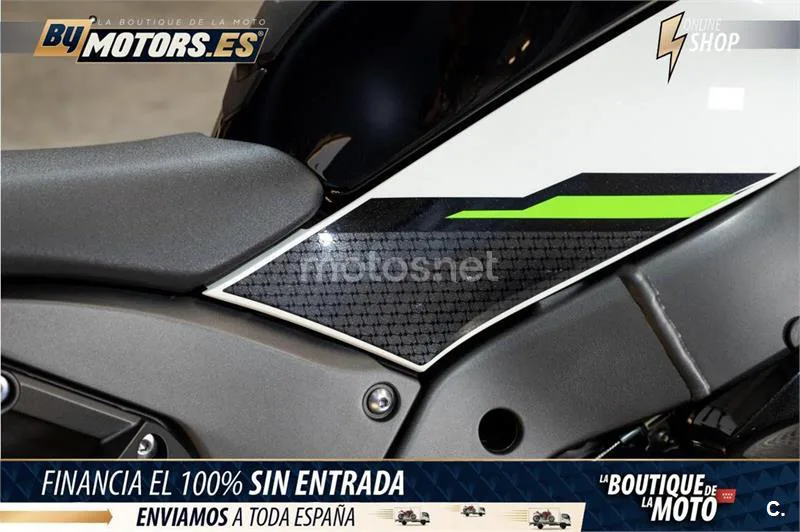 Kawasaki Ninja ZX-10R – Vista 13