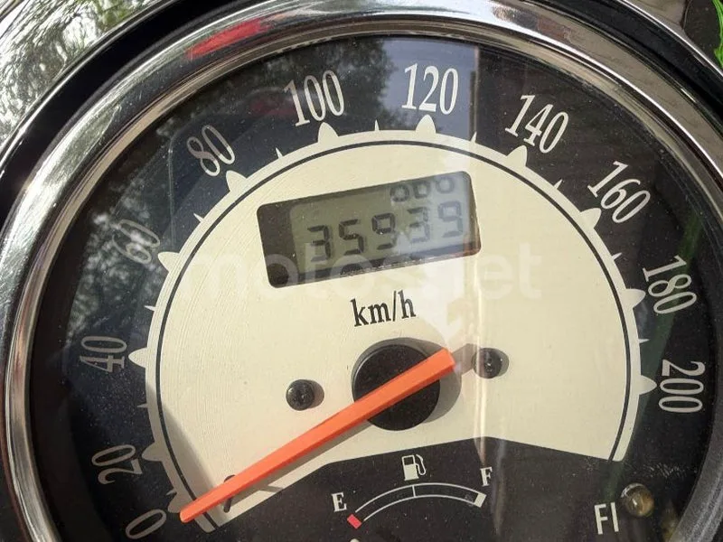 Kawasaki VN 900 Classic – Vista 7