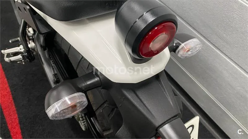 Yamaha XSR 125 – Vista 15