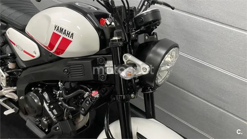 Yamaha XSR 125 – Vista 5