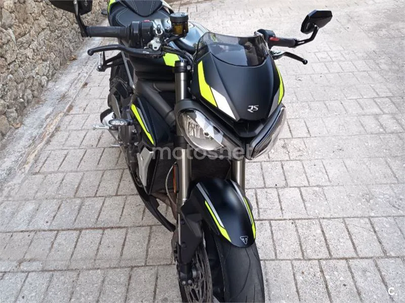Triumph Street Triple 765 - Vista 3