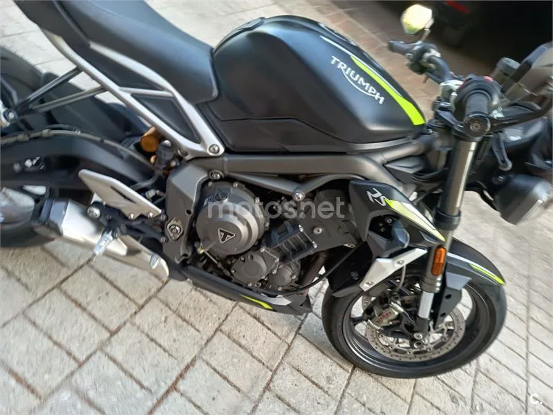 Triumph Street Triple 765 - Vista 4