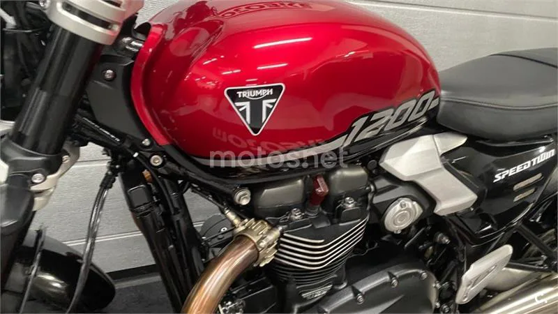 Triumph Speed Twin 1200 – Vista 12