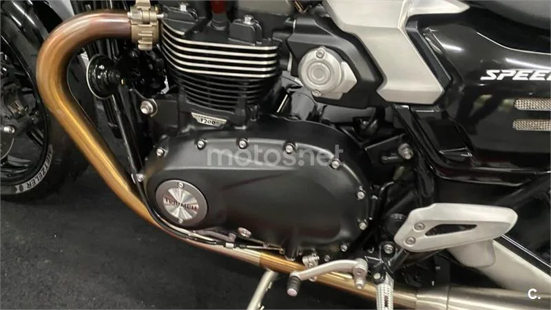 Triumph Speed Twin 1200 – Vista 14