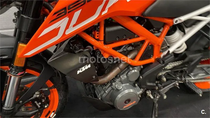 KTM 390 – Vista 12