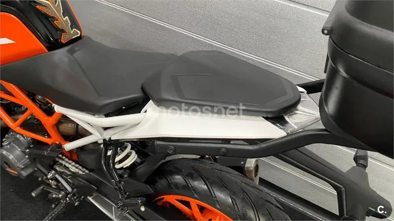 KTM 390 – Vista 15