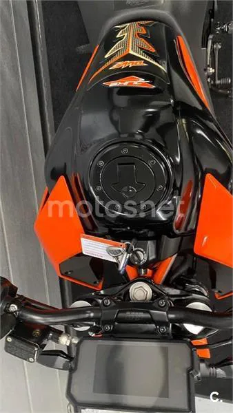 KTM 390 – Vista 17