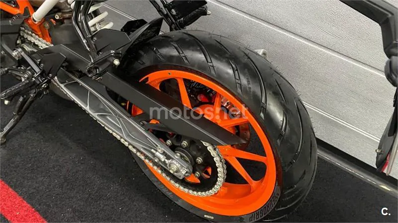 KTM 390 – Vista 18