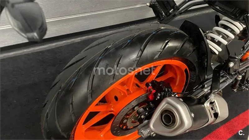 KTM 390 – Vista 9