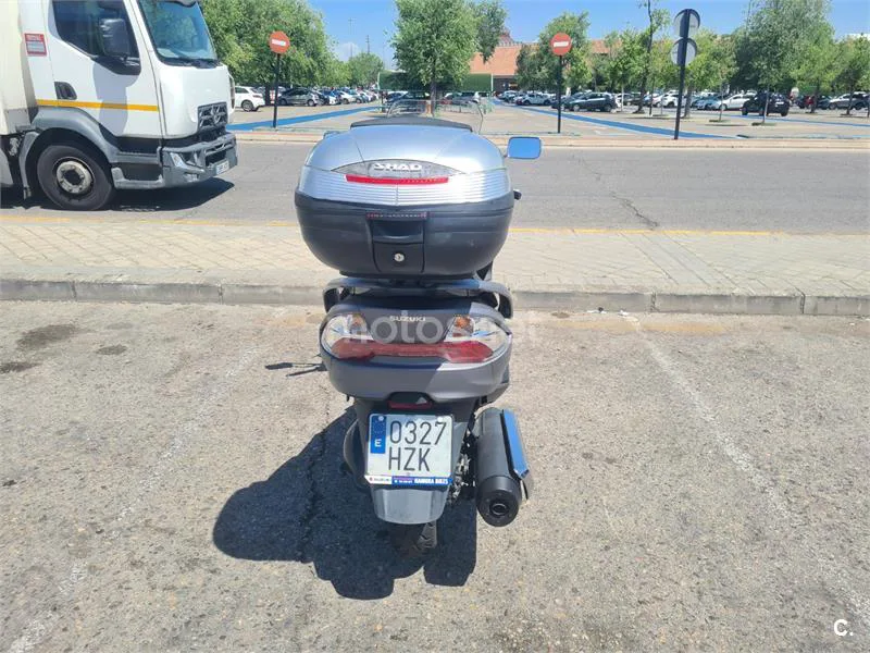 Suzuki Burgman 400 – Vista 4