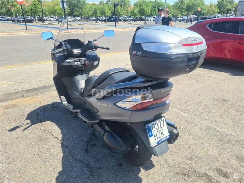Suzuki Burgman 400 – Vista 5